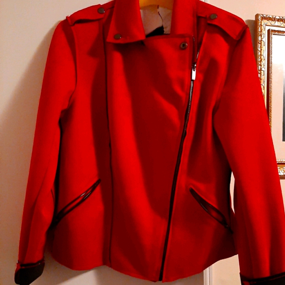 Woman zip/open Jacket